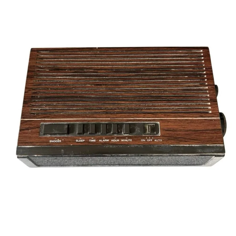 Lloyds Model J202B Clock Radio